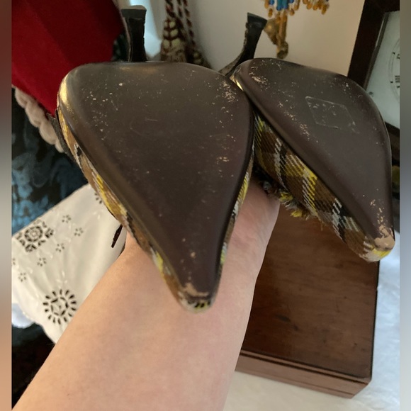 Prada Plaid Wool Embellished Pumps -Sz 8 - Picture 9 of 14